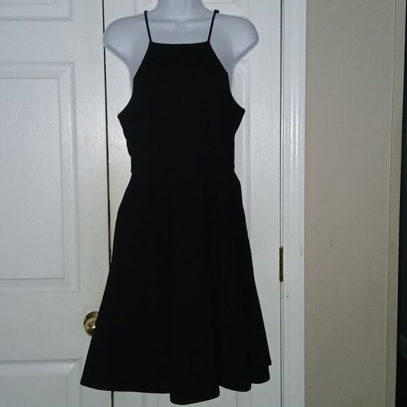 Lulus Dresses & Skirts - Lulus black fit and flare midi semi formal party wedding cruise dress Sz M NWOT